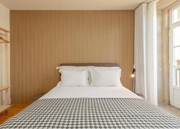 Youropo - Flores ポルト